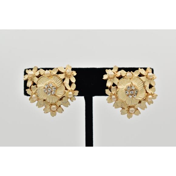 Reja Vintage Clip On Earrings Pin Brooch Set Cream Flower Enamel Pearl 40s BinBI - Picture 2 of 12